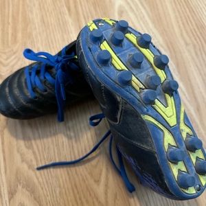 Brava Soccer Cleats